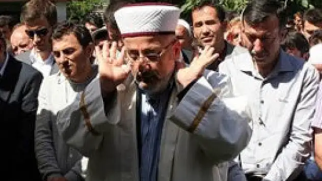 İmam babanın 'zor görevi'