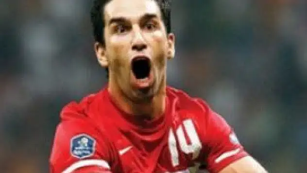 Türkiye sahada kulaklar Bükreş'te