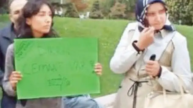 Rektörlük rezalete göz yumuyor