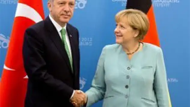 Dünya bu bakışları konuşuyor!