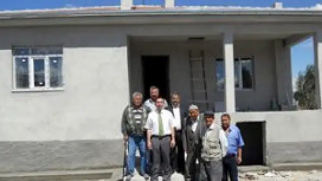 Kamyonun yıktığı ev yeniden yapıldı