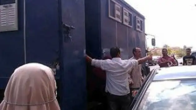 Tutukluluk süreleri uzatıldı