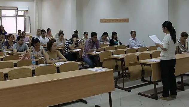 Öğretmenlerin yer değiştirme başvuruları için 2 gün ek süre