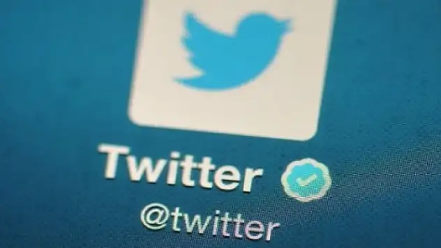 Twitter 360 bin hesabı askıya aldı