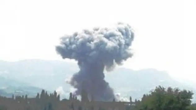 Sınırda şiddetli patlama