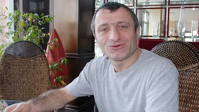 Ünlü oyuncu İsrafil Köse ölmemiş