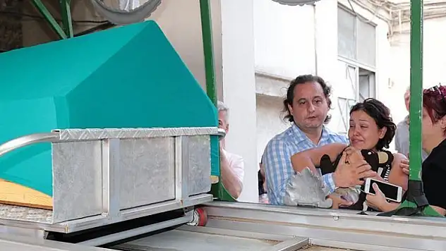 Tiyatrocu Köse hayatını kaybetti