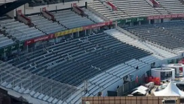 Beşiktaş İnönü Stadı'nda yangın