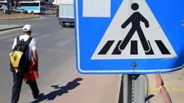 Katliamlara tepki için 350 kilometre yürüdü