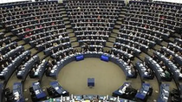 AP'ndan 'Mursi serbest bırakılsın' çağrısı