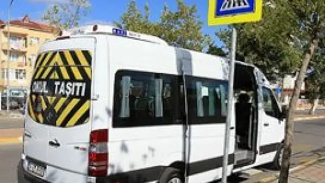 Okul servisinde tespih sallanmayacak