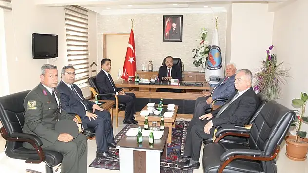 Vali Canbolat Halkapınar'da