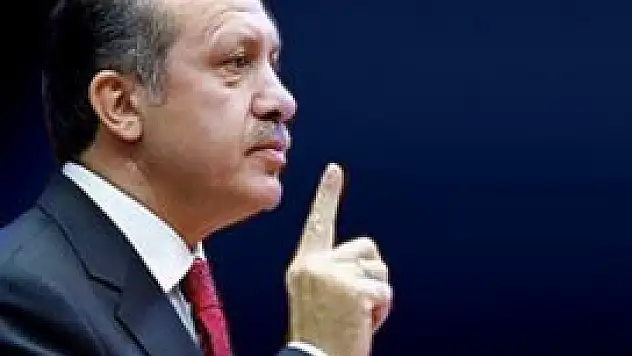 Bu diktatör babasını geçti!