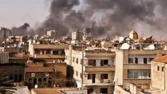 Esed güçlerinin saldırılarında 93 kişi öldü