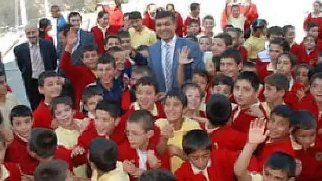 'En Güzel Yatırım Eğitime Yapılan Yatırımdır'