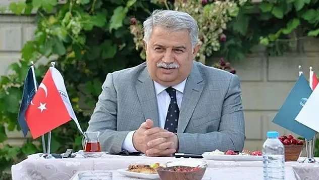 Muzaffer Şeker TÜBİTAK Bilim kurulu üyeliğine seçildi