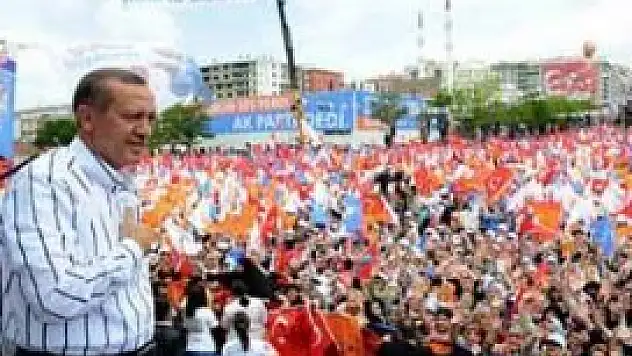 AK Parti'de 'seçim' toplantısı