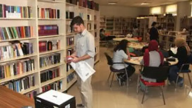 Selçuklu kütüphaneleri eğitim yılına hazır