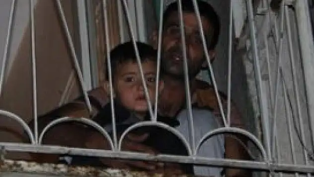 4 yaşındaki çocuk mahalleyi ayağa kaldırdı!