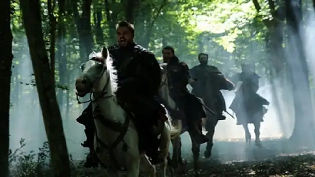 Attan düşen Diriliş Ertuğrul oyuncusu uyutuluyor