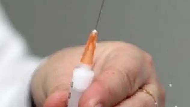 Grip aşısı İngiltere'yi karıştırdı