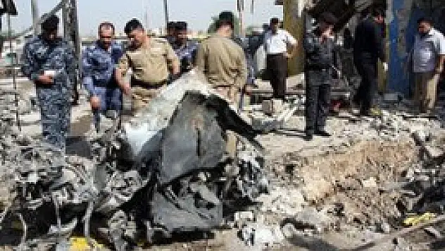 Irak'ta camide patlama: 15 ölü