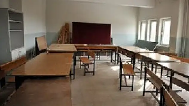 Dershanelerde en az 15 derslik bulunacak