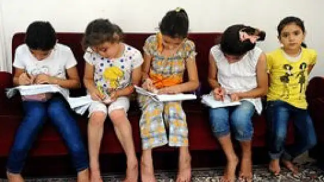 Suriyeli öğrencilere okul talebi