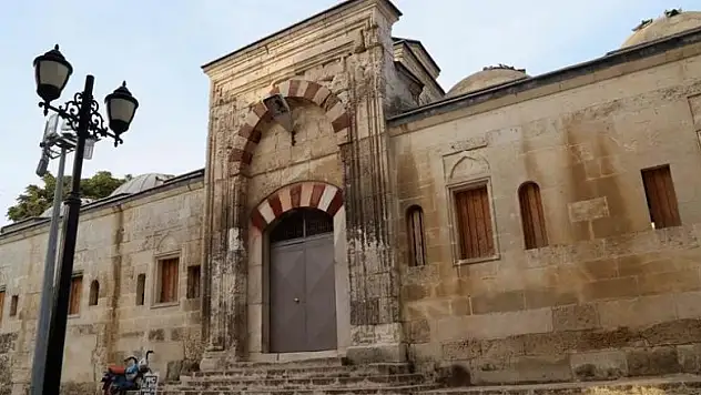 Saatli Medrese eski işleviyle hayat bulacak