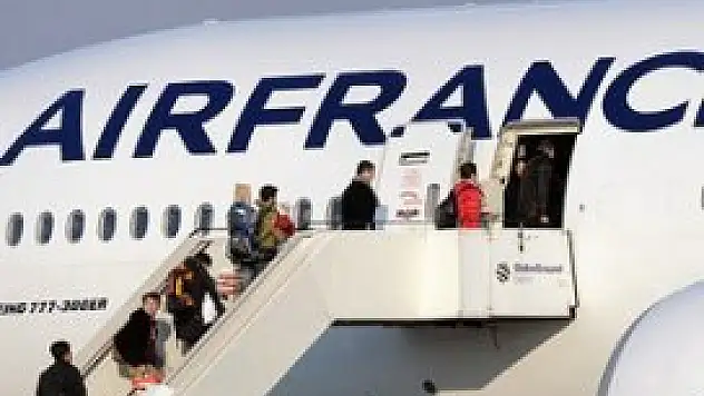 Air France uçağında 1,3 ton kokain ele geçirildi