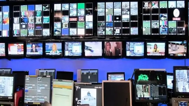 1 televizyon kanalı ile 2 radyo kapatıldı