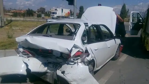 Konya'da trafik kazası: 2 yaralı