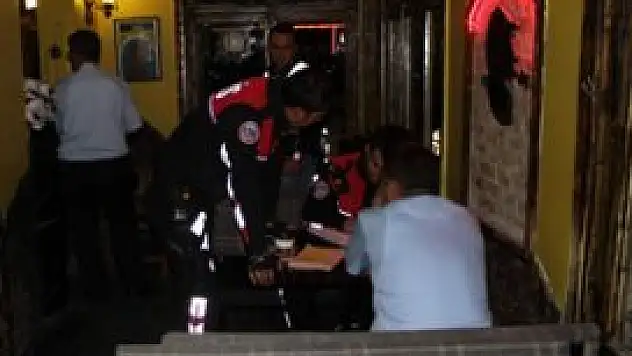 Konya'da polis ve zabıta nargile kafeleri denetledi