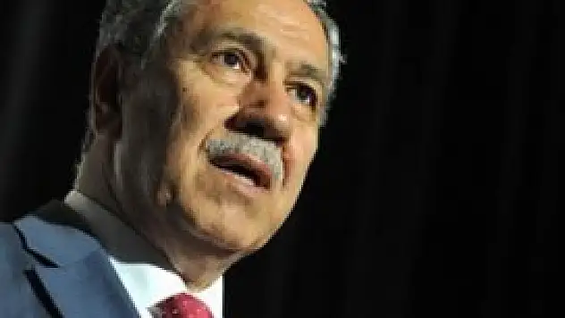 Arınç: Stattaki 3-5 bin kişi araştırılıyor