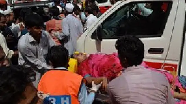 Pakistan'daki kilise saldırısında ölü sayısı artıyor