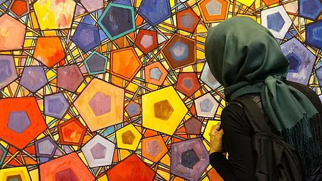 'Hendesen' geometrik desenler sergisi açıldı