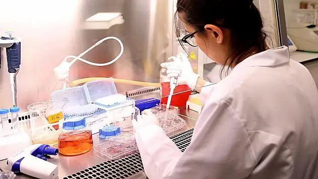 Her 10 çocuktan biri AIDS'e dirençli