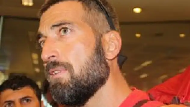 Dünyanın en yüksek 8. zirvesine çıktı