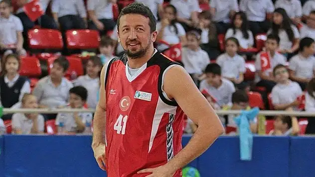 Türkoğlu'ndan 'Kendini ihmal etme, hareket geç' çağrısı