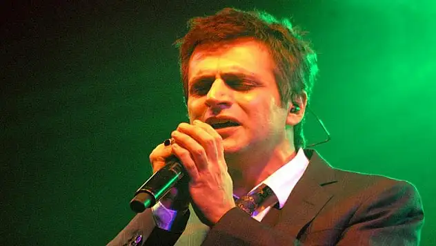 Teoman 'Best Of' konserlerinde hit şarkılarını söyleyecek