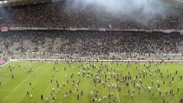 Beşiktaş'a 4 maç ceza