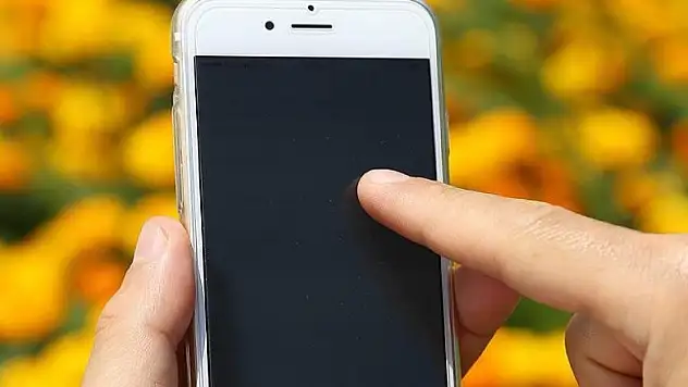 'Cep telefonu bağımlılığı terapi ile tedavi edilmeli'