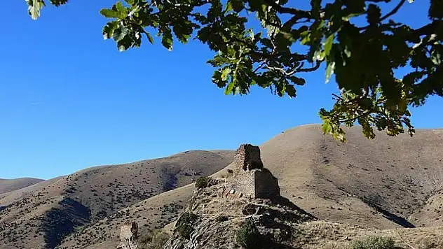 Keşfedilmeyi bekleyen hazine: Saruhan Kalesi