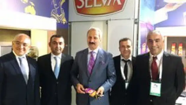 Selva,  APRCE'de Uzakdoğulularla buluştu   