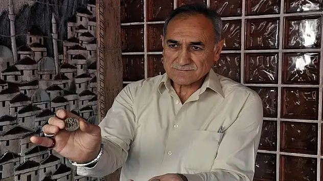 Tarihi koleksiyonu müzeye bağışladı