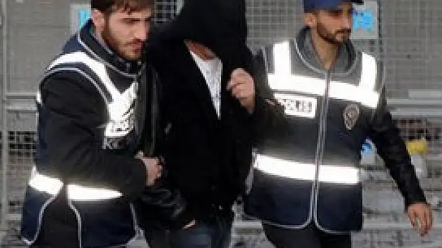 Ünlülere yakalama emri