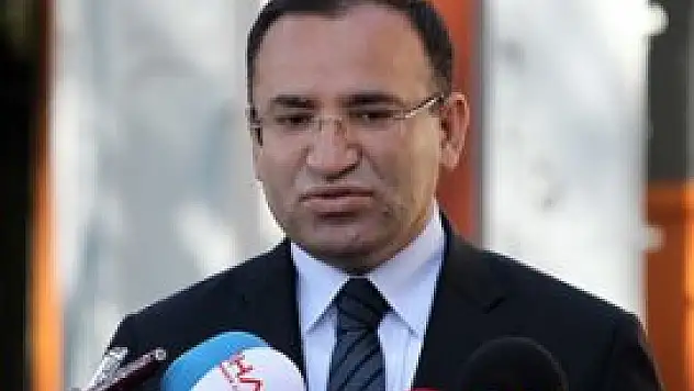 Bakanların adaylık için istifası zorunlu değil