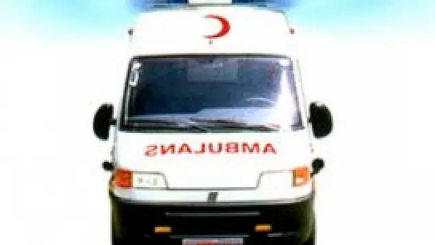 Karnına demir korkuluk saplandı