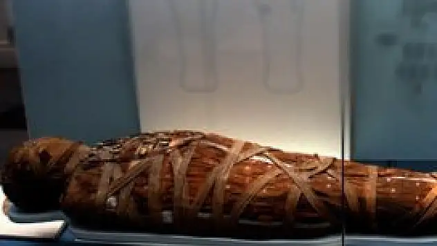 Mısır'da firavun mumyası bulundu