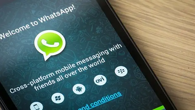 WhatsApp ve sosyal ağlar çöktü